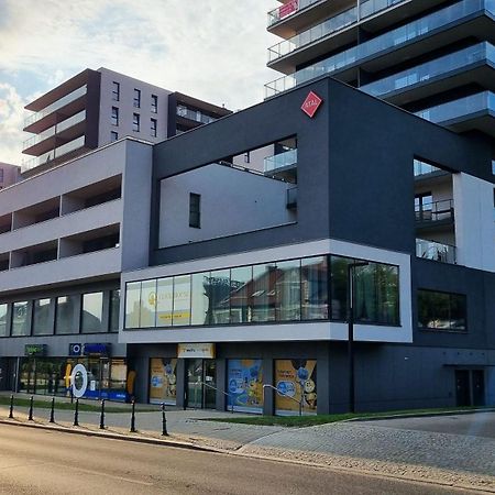 Q Apart Meta - Manufaktura, Klimatyzacja I Parking Gratis, Fv, Gwarancja Zadowolenia Łódź Dış mekan fotoğraf